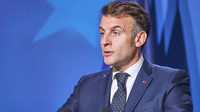 Макрон назвал соперника Мадуро избранным президентом Венесуэлы