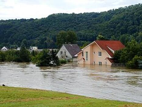 Мощное землетрясение и цунами грозят западному побережью США