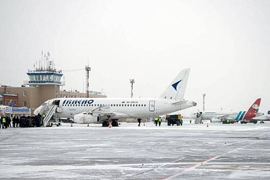 Аэропорт Нового Уренгоя огласил расписание на новогодние дни