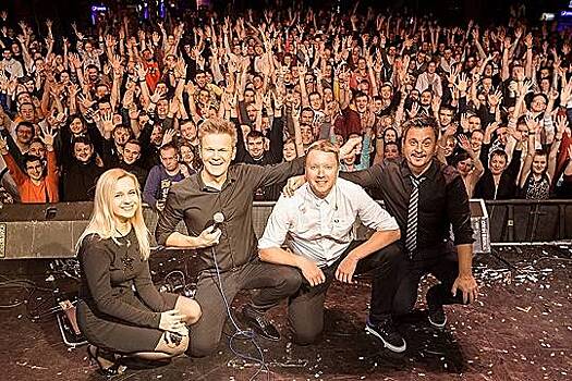 Доброта в иллюминаторе - 20 сентября в ГЛАВCLUB порезвятся Приключения Электроников