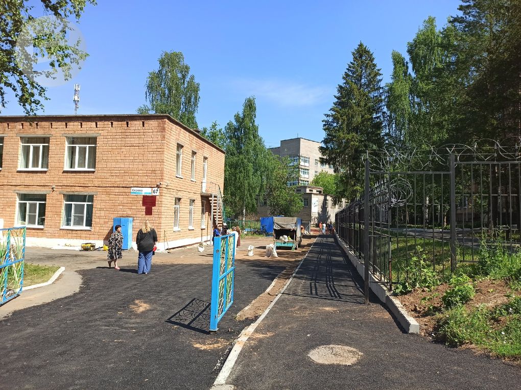 В Ижевске построили тротуар к ГКБ №8