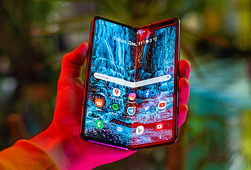 Ну, ты загнул: чего не хватает Samsung Galaxy Fold?