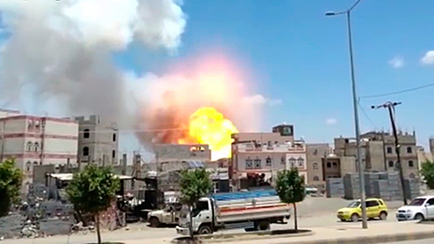 Не менее девяти человек погибли при атаке ВВС аравийской коалиции недалеко от Саны