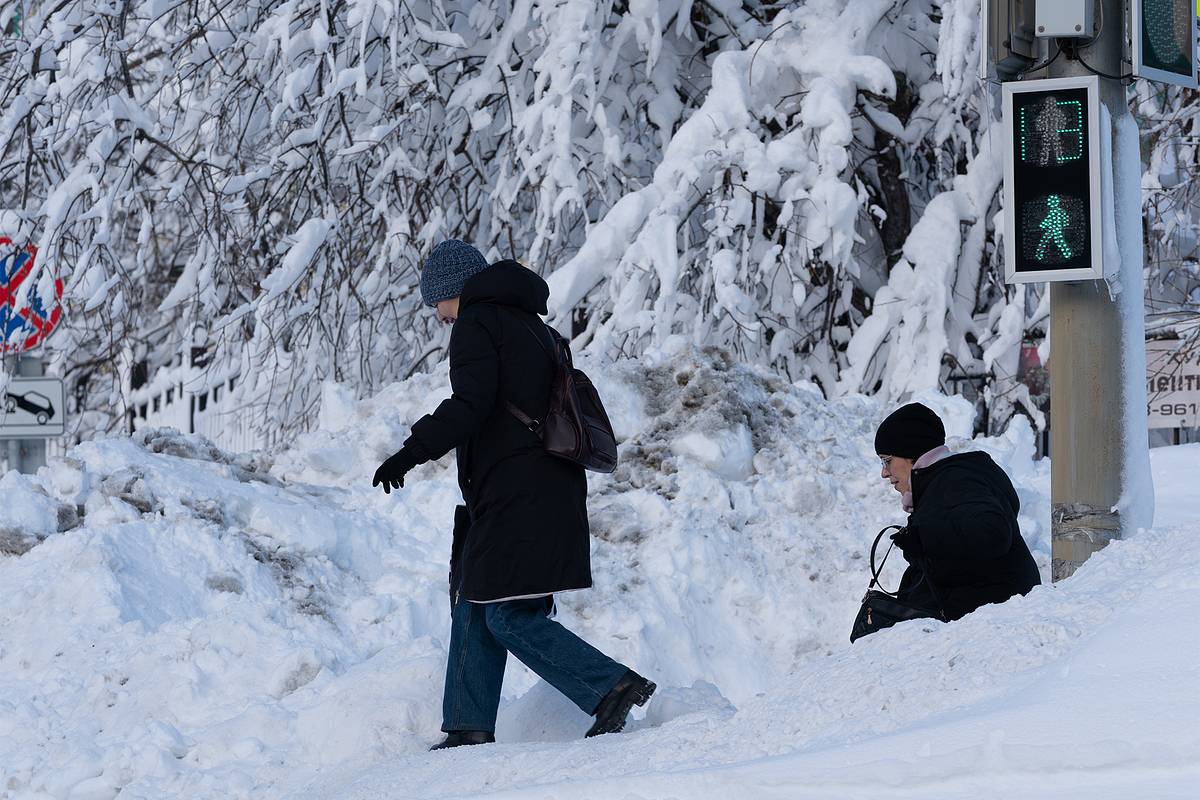 Жителей Камчатки предупредили о новых мощных снегопадах