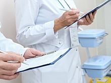 Эксперты назвали 4 распространенных симптома артрита коленей