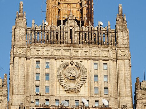 Россия не предпринимала шагов по сворачиванию взаимоотношений с Японией – посол РФ