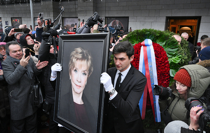 В Москве простились с Верой Алентовой. Как это было