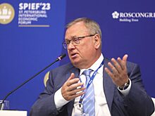 Костин оценил возможность долларовой блокады