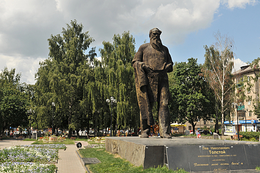 За что Толстой не любил женщин