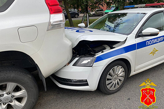 Гаишник получил травмы в ДТП в Санкт-Петербурге