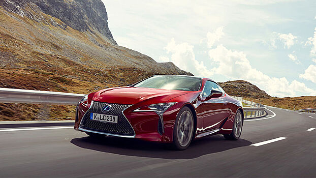 Lexus LC500: точка равновесия