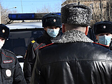 На въездах в Москву в связи с пандемией коронавируса дежурят полицейские