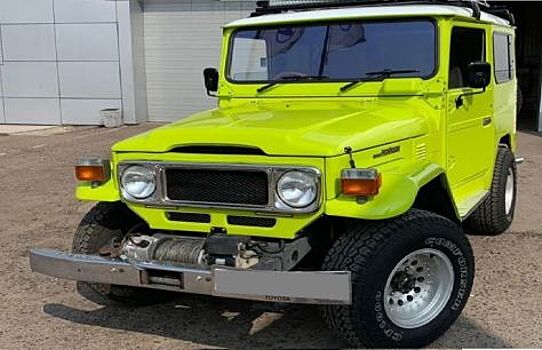В Улан-Удэ продают раритетный Toyota Land Cruiser J40 1982 года