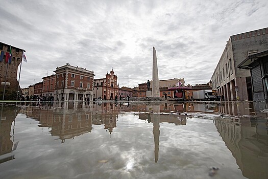 В Италии самое сильное наводнение за 100 лет: жуткие кадры
