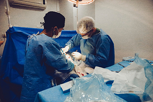 В Хабаровске пластического хирурга обвиняют в смерти пациентки