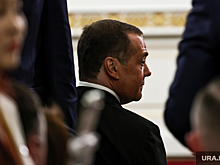 Медведев поздравил «европейских политиков-дегенератов» с наступающим Рождеством