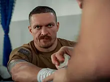 Тренер Гассиева назвал выступление Усика "слабеньким"