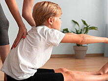 Сколиоз у детей: почему важно обнаружить его как можно раньше