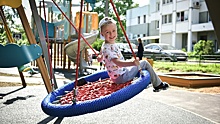 В Химках завершают обновление более 20 детских площадок