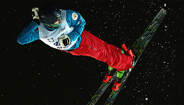 М. Буров и Никитина — чемпионы России по фристайлу в лыжной акробатике