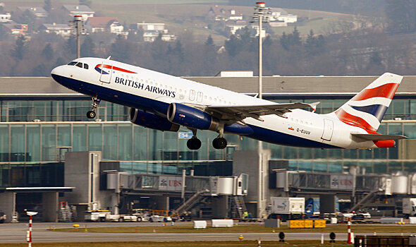 Борт British Airways экстренно сел в Канаде
