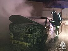 Китайская машина внезапно загорелась под Костромой