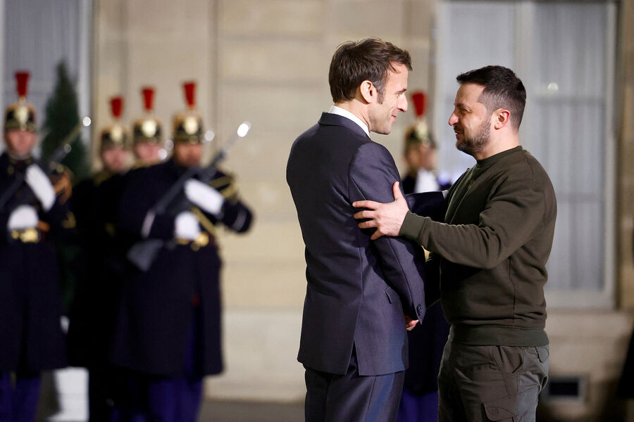 Зеленский и Макрон на переговорах обсудили совместное военное производство