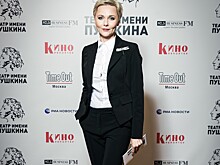 Повереннова, Меньшова, Стриженова и другие звезды на премьере «Между делом»