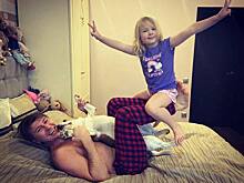 Алексей Ягудин показал милые фото с дочерьми