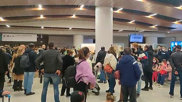 Авиаколлапс в Стригино: что известно о длительных задержках рейсов в Нижнем Новгороде