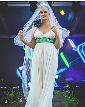Ольга Кабо опубликовала фото в свадебном платье
