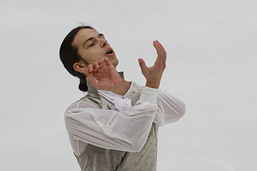 Пётр Гуменник лидирует после короткой программы на этапе Гран-при России в Омске