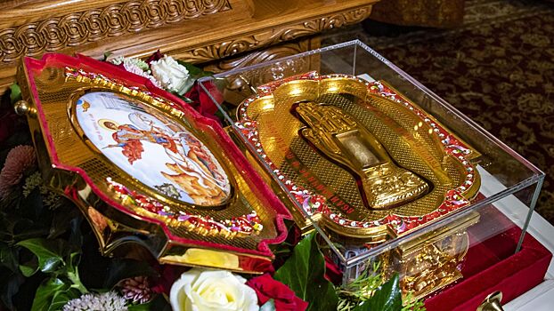 В Казанский собор Петербурга доставили ковчег с мощами Георгия Победоносца