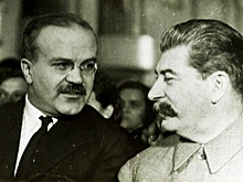 За что Сталин арестовал жену Молотова