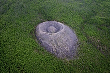 Патомский кратер ставит в тупик ученых