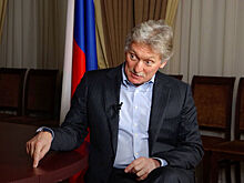 Песков обвинил Запад в организации «кровавого госпереворота» на Украине