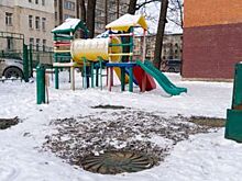 ТЭК Петербурга добился через суд переноса детских площадок с люками