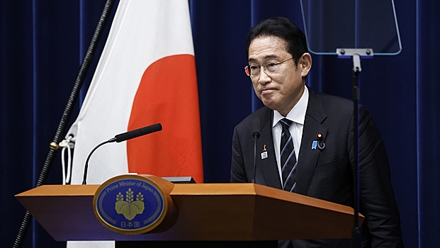 Премьер Японии захотел подписать мирный договор с Россией