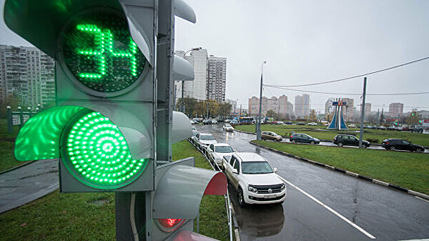В ЦОДД рассказали о часах работы умных светофоров в Москве