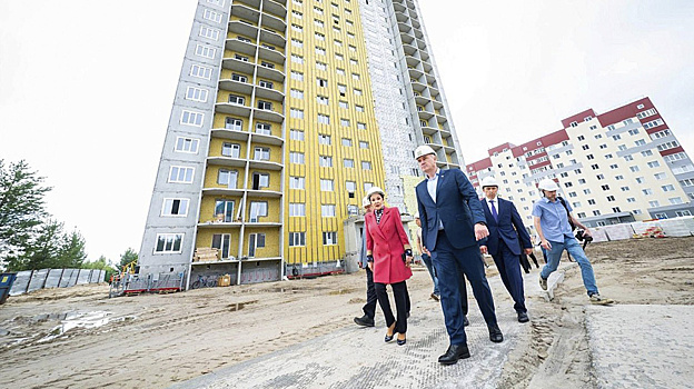 Губернатор Югры осмотрел проблемные участки Сургутского района