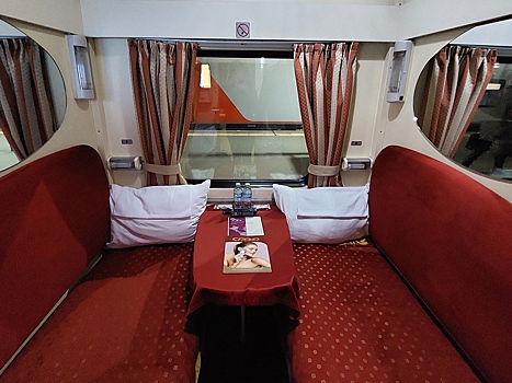 Туристы пожаловались на поездку в вагоне СВ «времен революции»