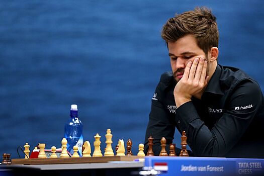 Сразу пять гроссмейстеров лидируют после третьего тура турнира Tata Steel Chess