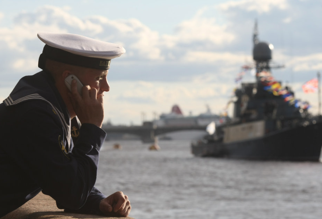 Лев прыгунов увольнение на берег. Настоящий моряк. Мемы про моряков. Лев прыгунов сердце бонивура. Моряк.