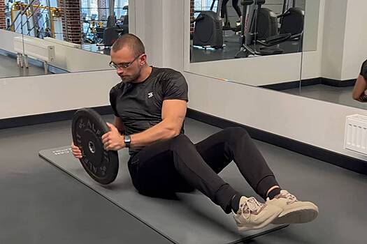 Фитнес-тренер назвала способ накачать пресс за четыре минуты в день