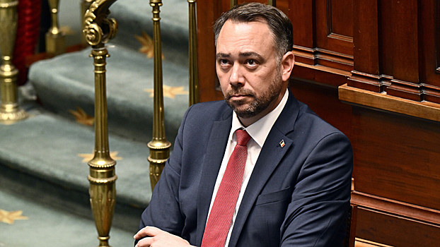 Глава МИД Бельгии не долетел до Колумбии из-за проблем с самолетом