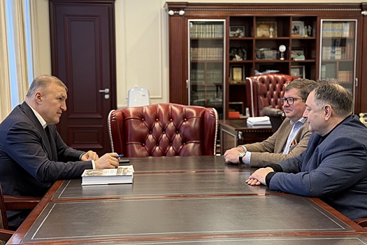 Глава Адыгеи и вице-президент РАН обсудили направления сотрудничества
