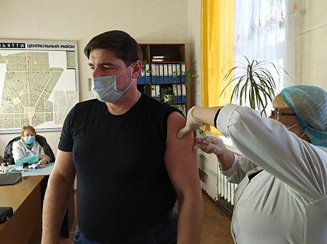 "Здоровый дом – здоровый двор": в Тольятти за выходные привились 320 человек