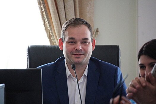 Депутат саратовской гордумы попросил чиновника не чихать, «а то все разбегутся»