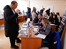 Панов предложил голодавшим работникам "Инской" работу за 200 000 рублей