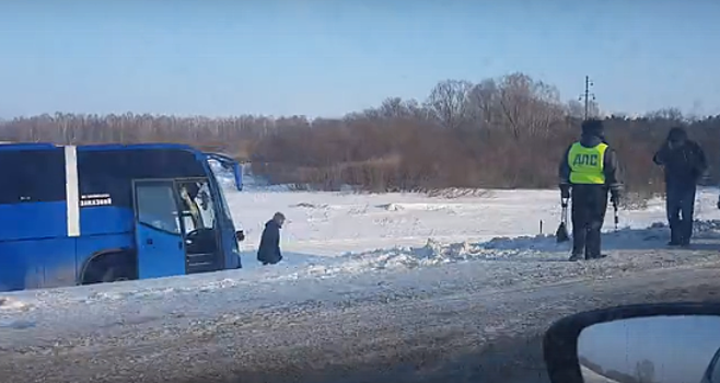 «Паники не было»: выжившая пассажирка автобуса рассказала о смертельной аварии на Кузбассе